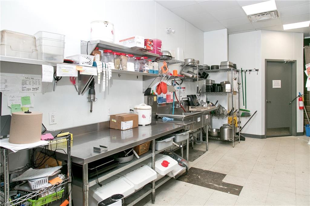 337 Ouellette Avenue Property Photo 15