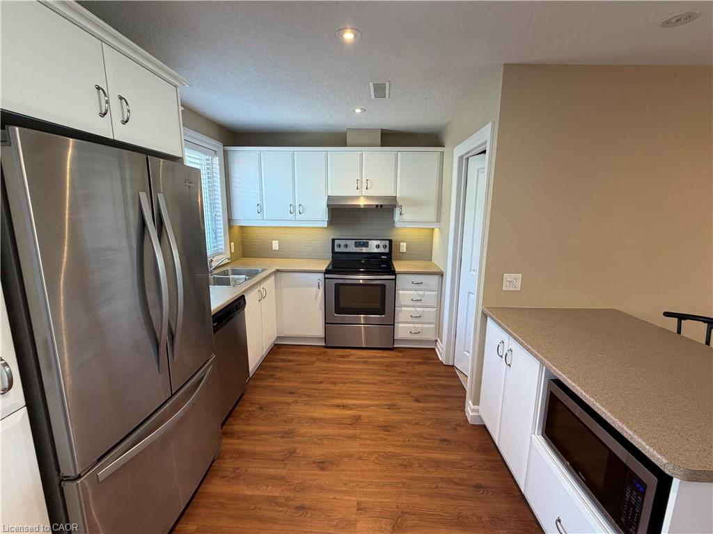 5 Jaczenko Terrace Property Photo 3