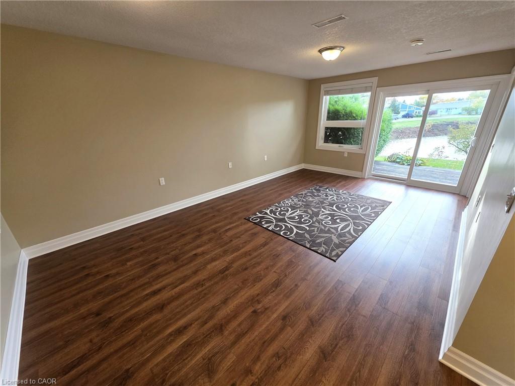 5 Jaczenko Terrace Property Photo 6