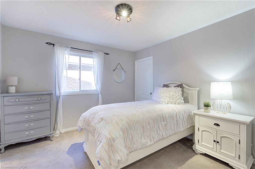 2142 Meadowglen Drive Property Photo 28
