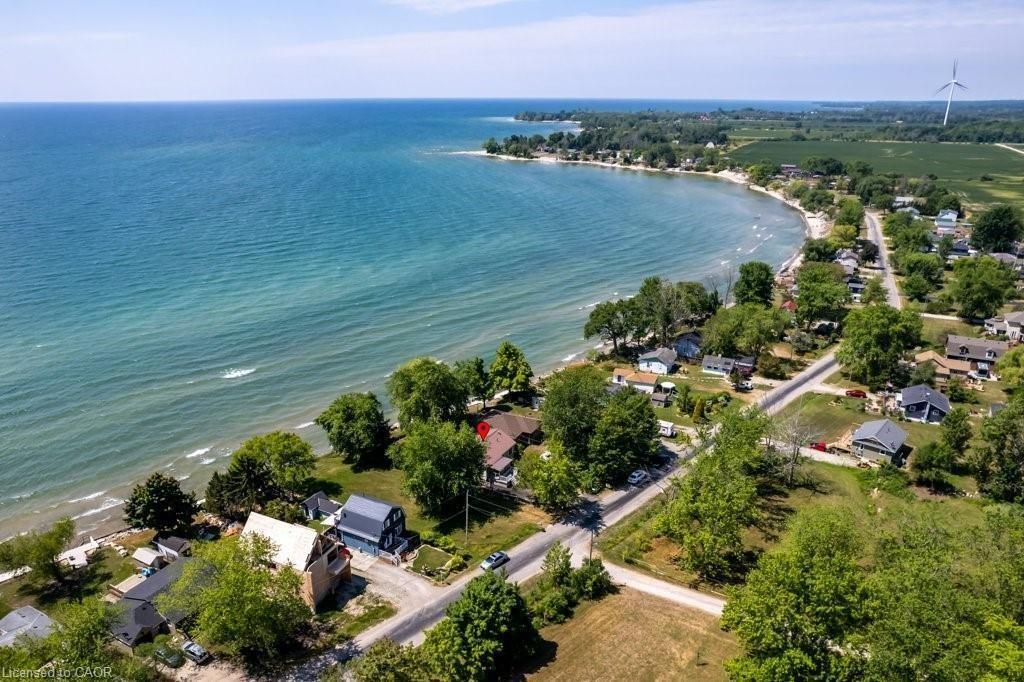 2592 Lakeshore Road Property Photo 8