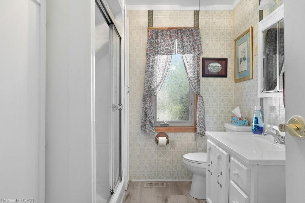 2592 Lakeshore Road Property Photo 22