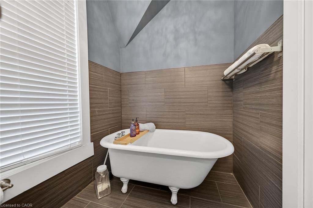 40 St Andrew Street Property Photo 30