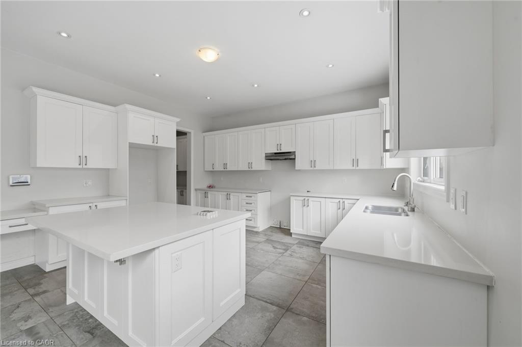 1659 Emberton Way Property Photo 12