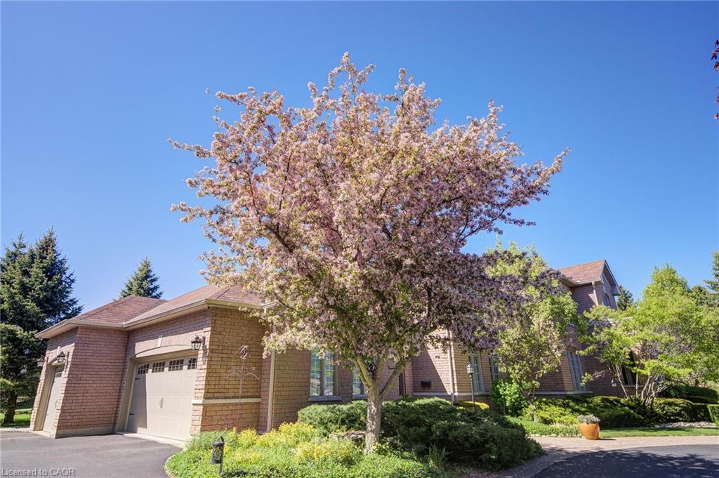 11 Bridlewood Boulevard Property Photo 10