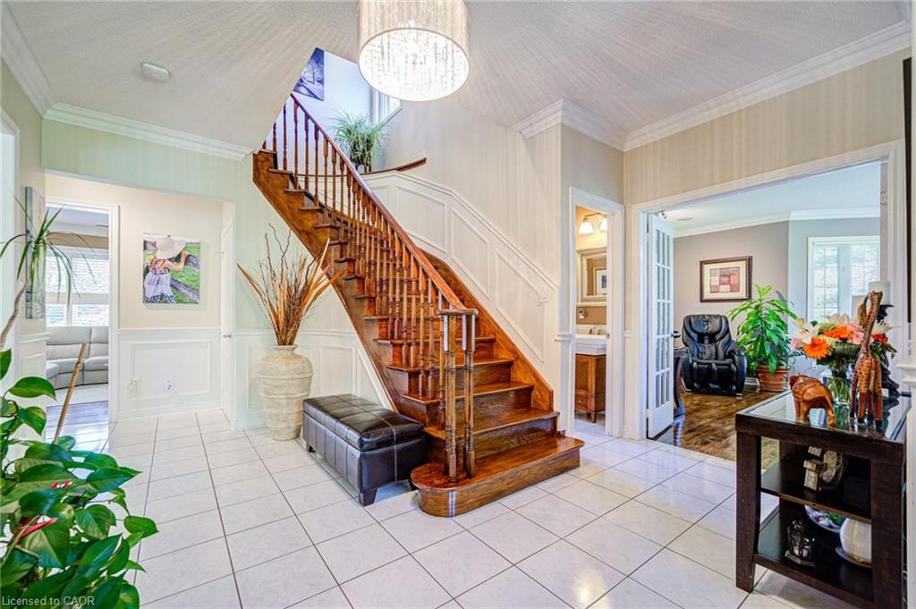 11 Bridlewood Boulevard Property Photo 12