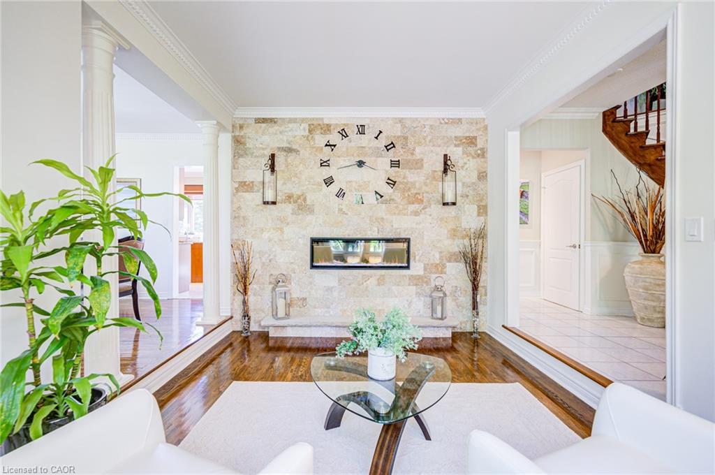 11 Bridlewood Boulevard Property Photo 17