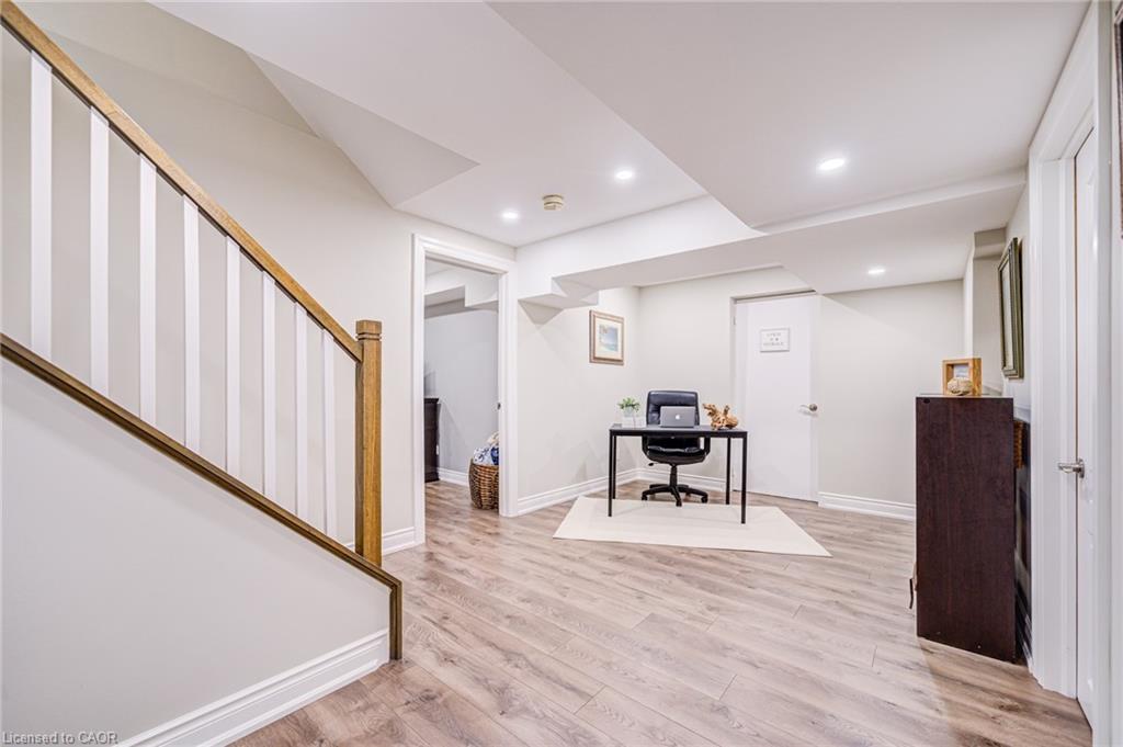 11 Bridlewood Boulevard Property Photo 39