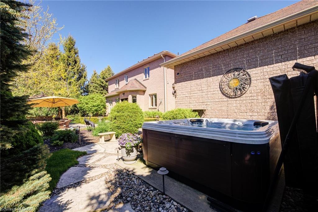 11 Bridlewood Boulevard Property Photo 45
