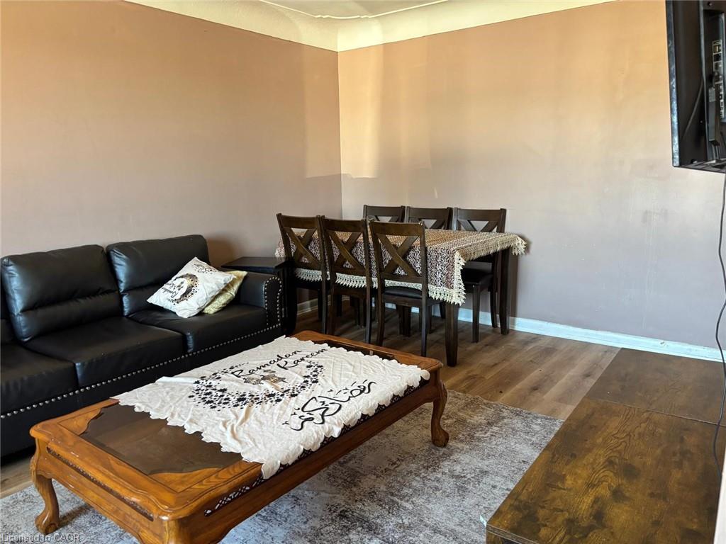 1224 Dunsmure Road Property Photo 5