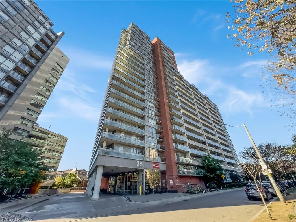 725-38 Joe Shuster Way Property Photo 1