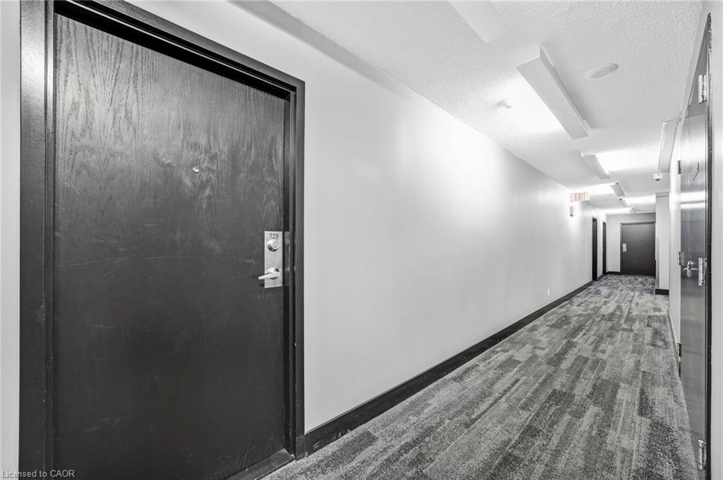 725-38 Joe Shuster Way Property Photo 3