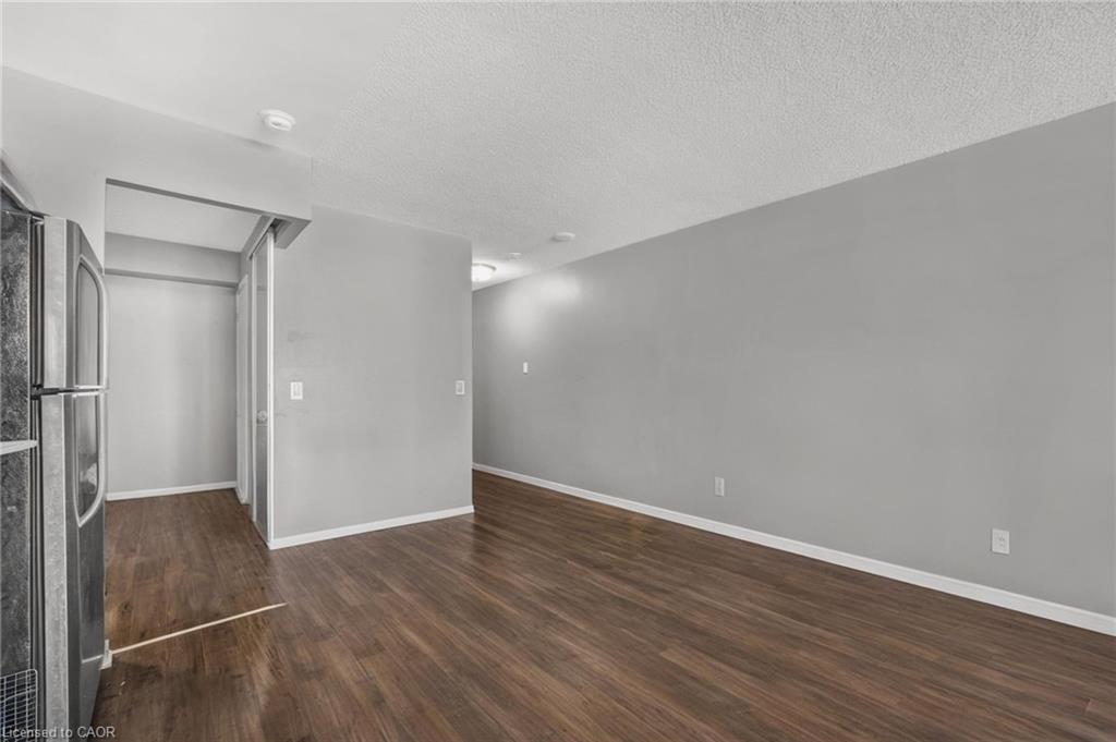725-38 Joe Shuster Way Property Photo 13