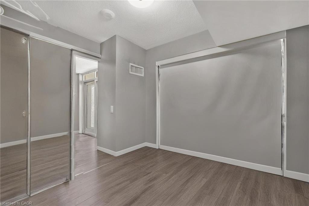 725-38 Joe Shuster Way Property Photo 16