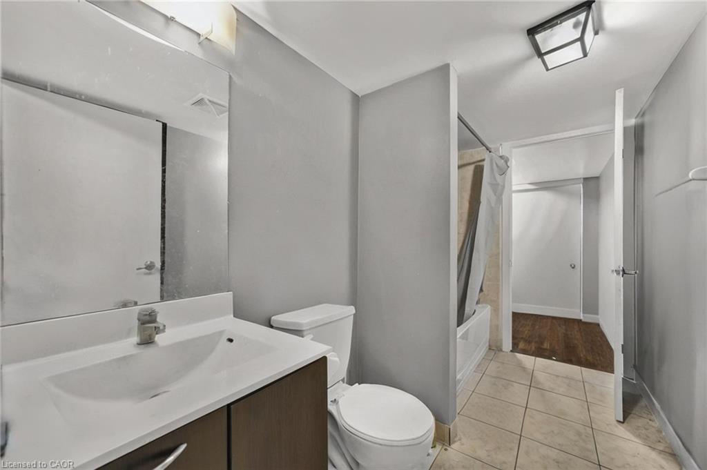 725-38 Joe Shuster Way Property Photo 21