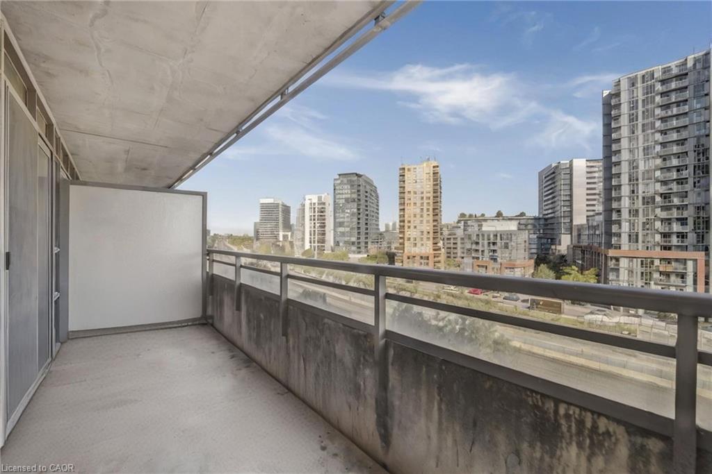 725-38 Joe Shuster Way Property Photo 24