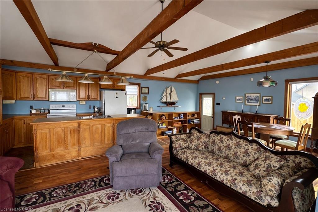 557 Edgewater Place Property Photo 22