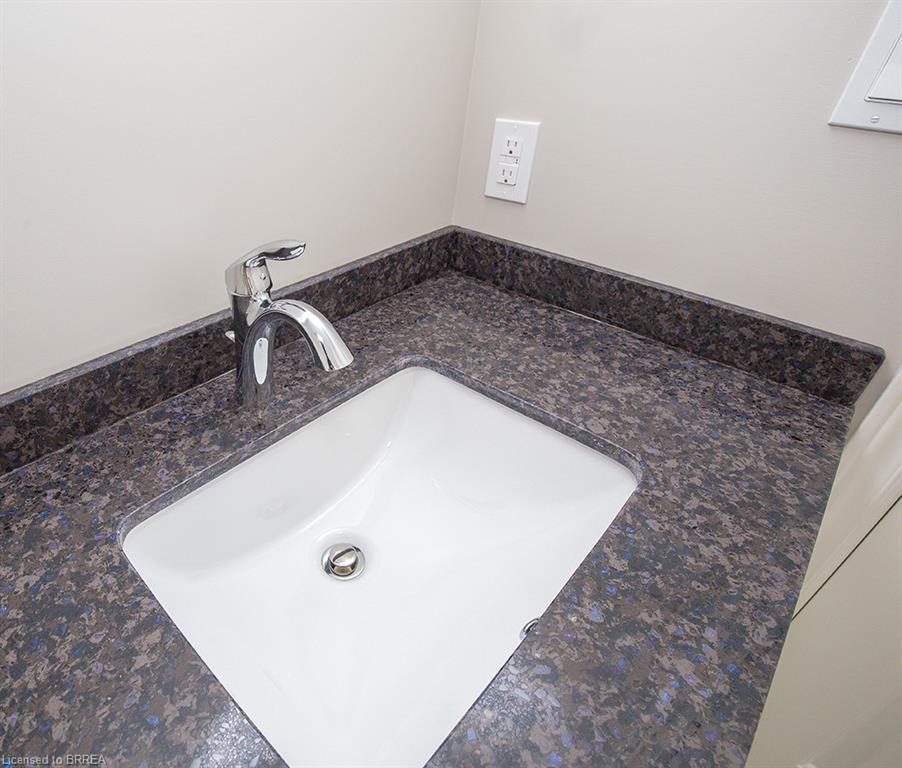 355 Wellington Street Property Photo 12