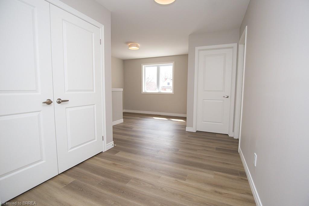 355 Wellington Street Property Photo 50