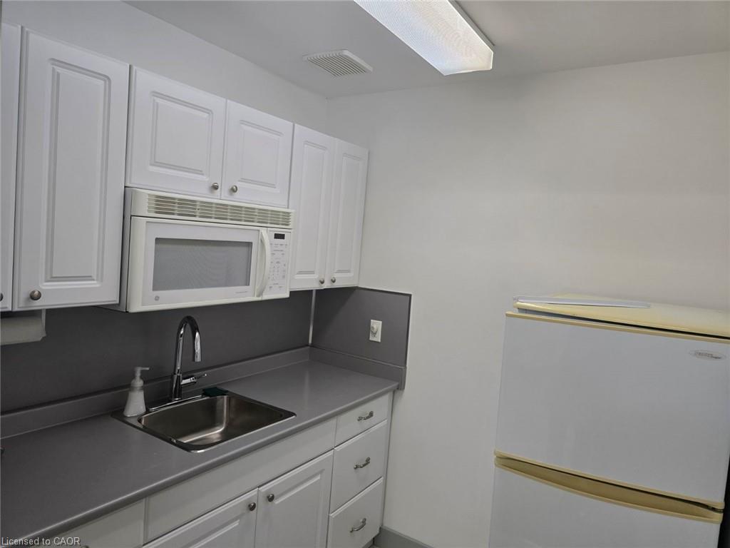 145 Lancing Drive Property Photo 7