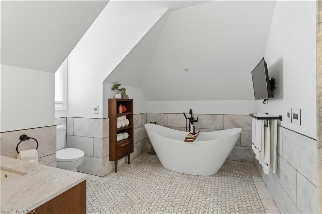 8 Tutela Heights Road Property Photo 23