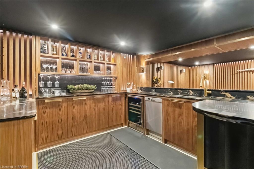 8 Tutela Heights Road Property Photo 33
