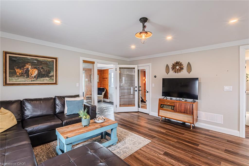 1231 Lakeshore Road Property Photo 14
