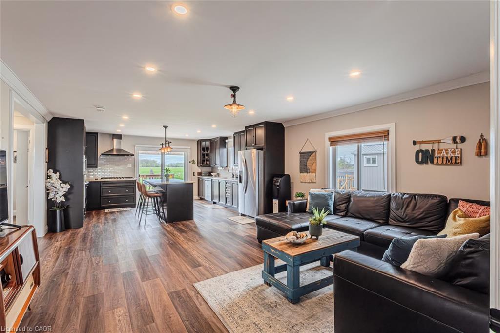 1231 Lakeshore Road Property Photo 15