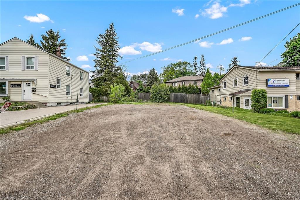 51 Wilson Street E Property Photo 24