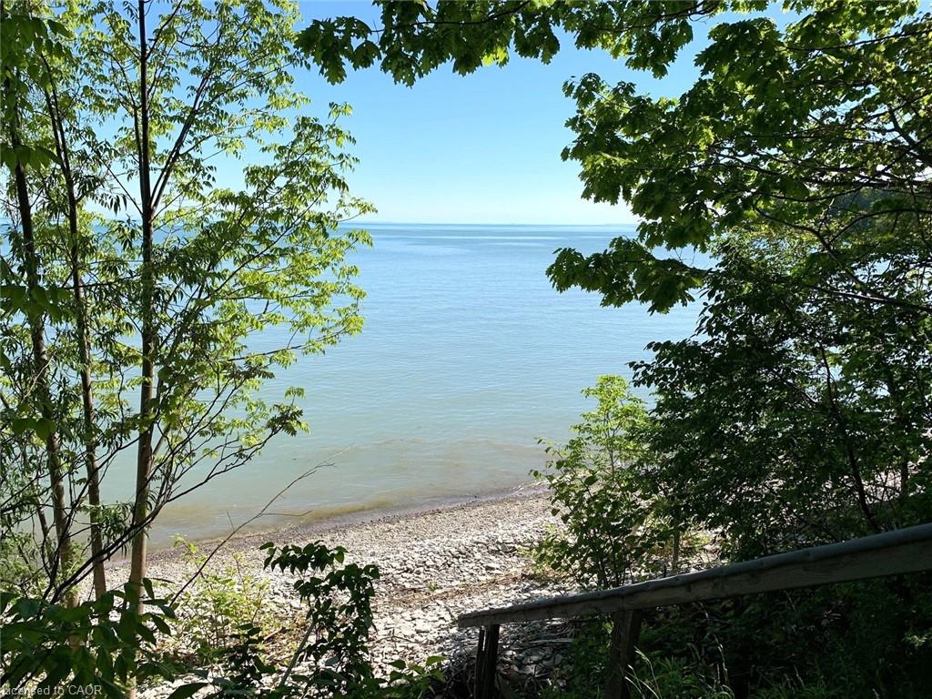 110 Old Lakeshore Road