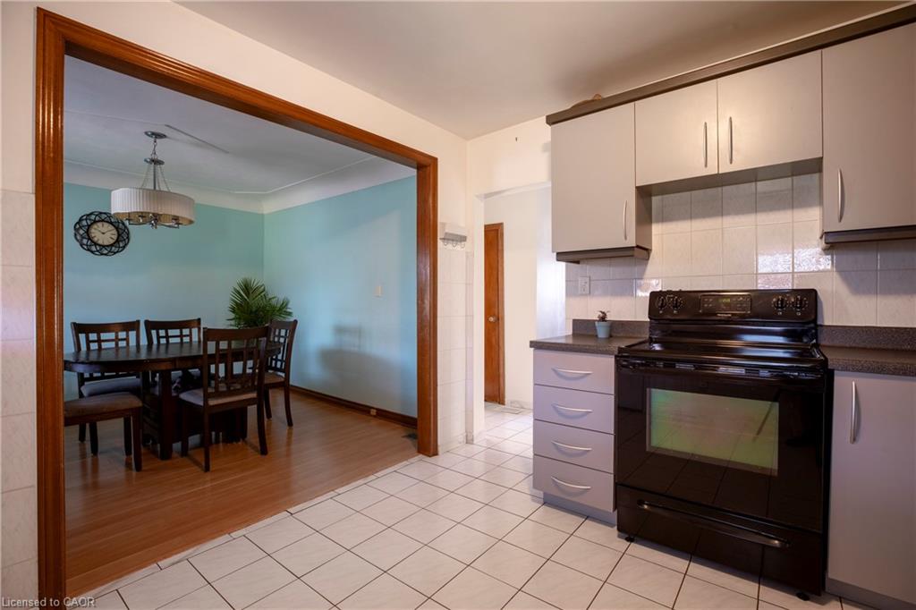 118 Julian Avenue Property Photo 11