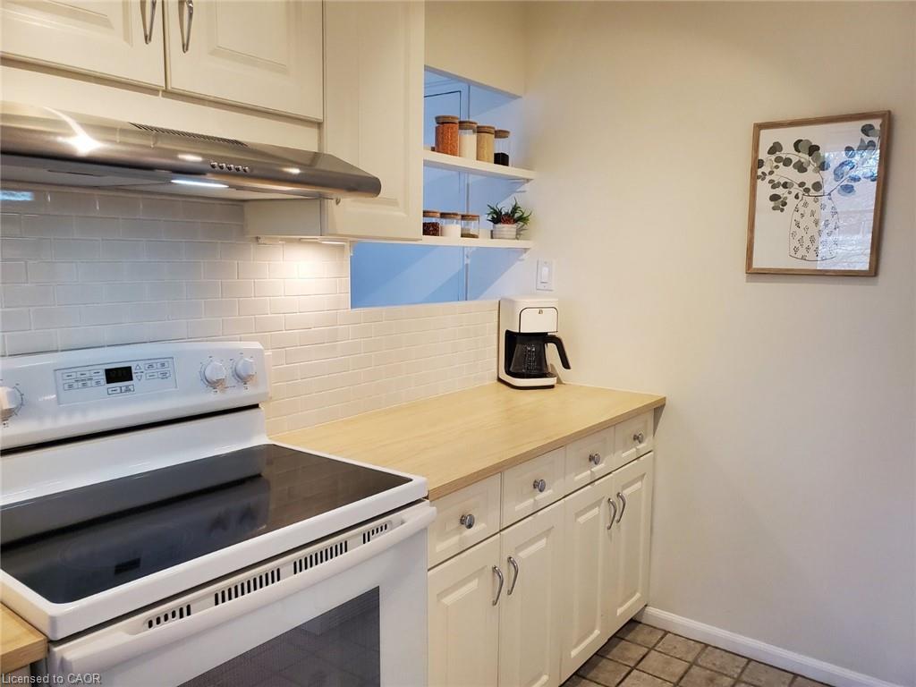 303-2052 Courtland Drive Property Photo 7