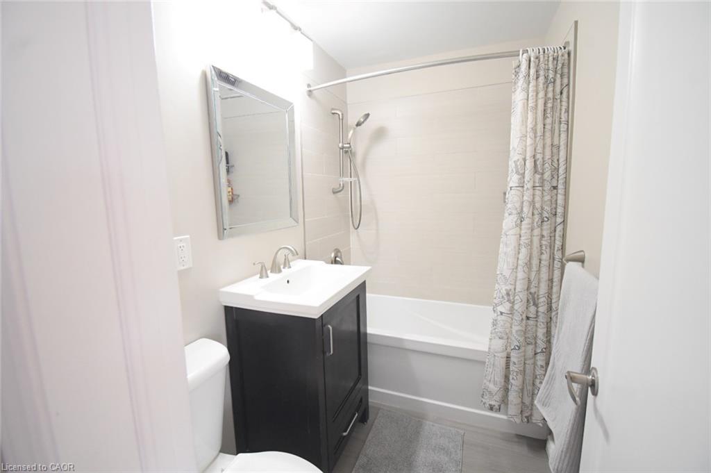 303-2052 Courtland Drive Property Photo 10