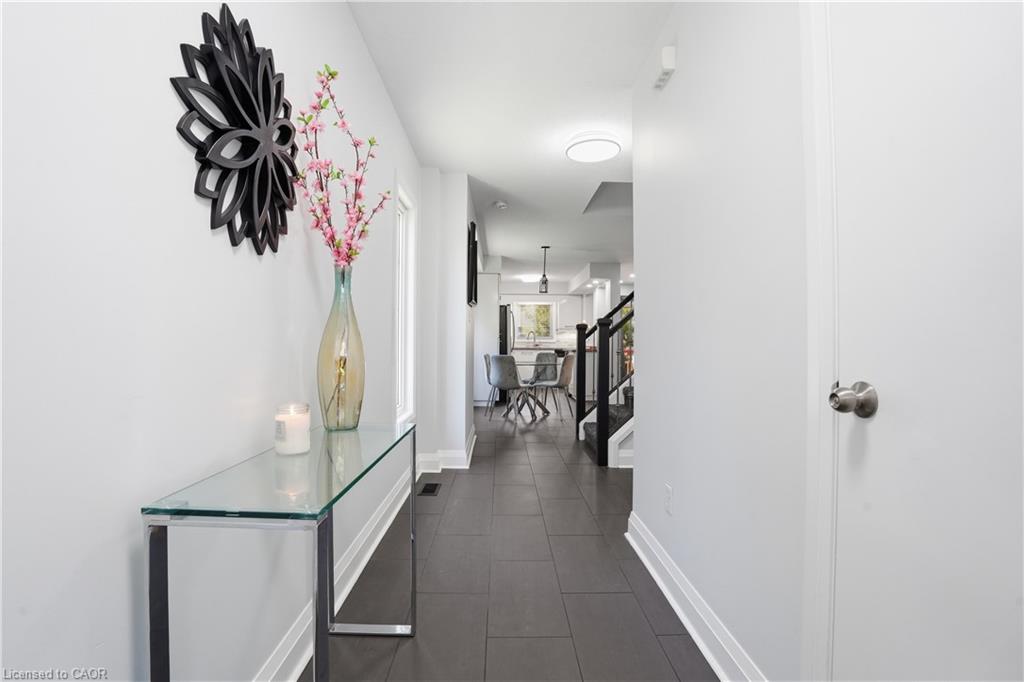 G30-7 Upper Mercer Street Property Photo 3
