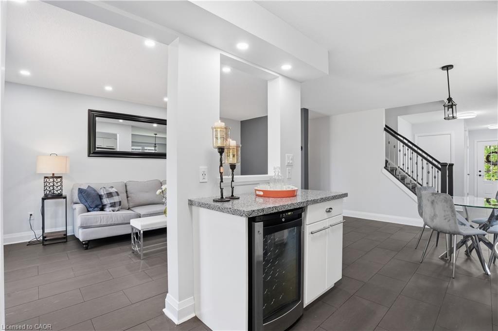 G30-7 Upper Mercer Street Property Photo 10