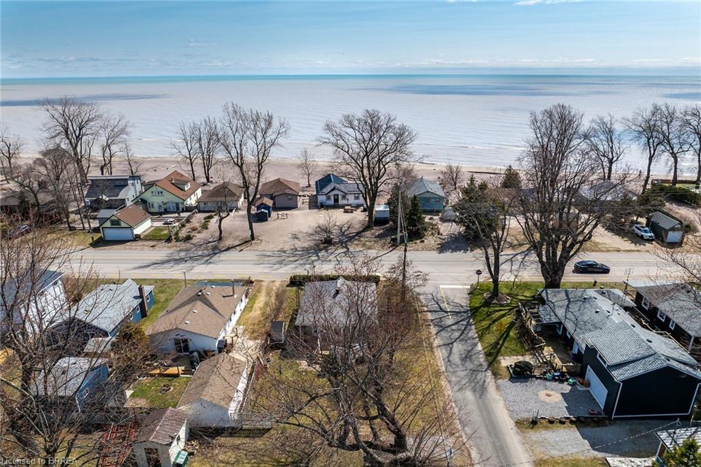 88 Erie Boulevard Property Photo 2