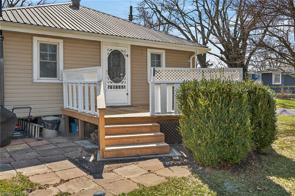 88 Erie Boulevard Property Photo 24
