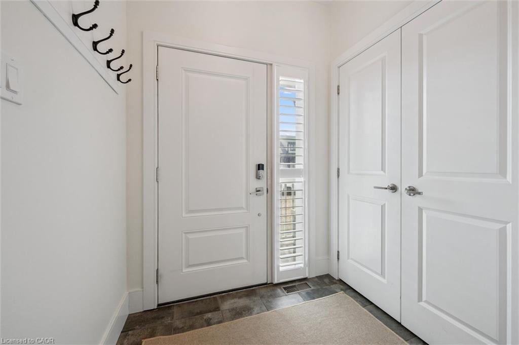 153 Yellow Birch Crescent Property Photo 4