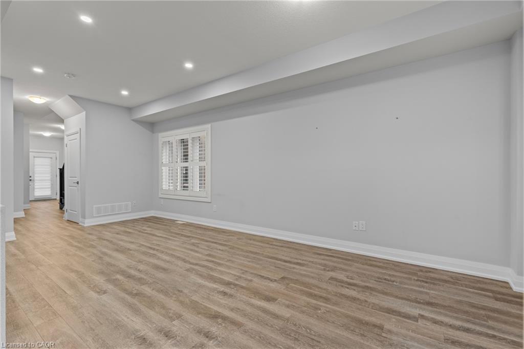 6649 Cropp Street Property Photo 9