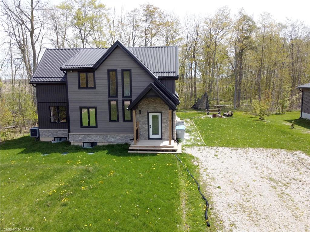 74362 Driftwood Drive Property Photo 2