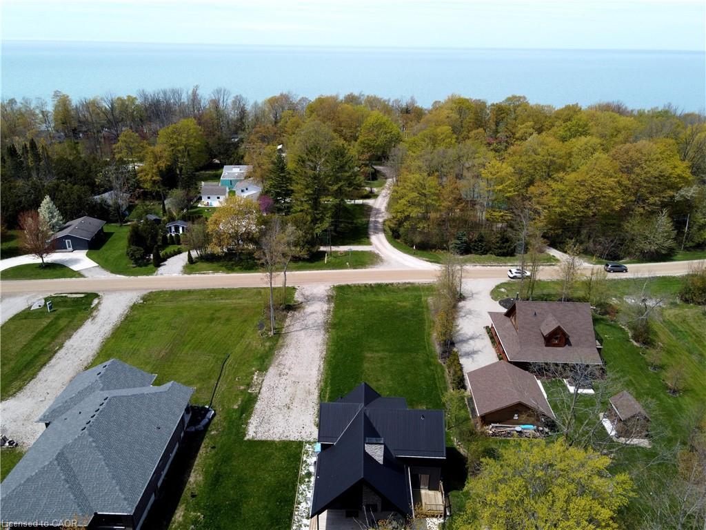 74362 Driftwood Drive Property Photo 4
