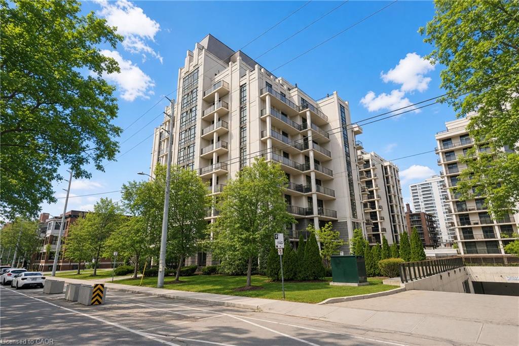 90 Charlton Avenue W Property Photo 1