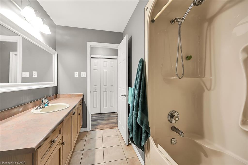30-40 Braemar Avenue Property Photo 19
