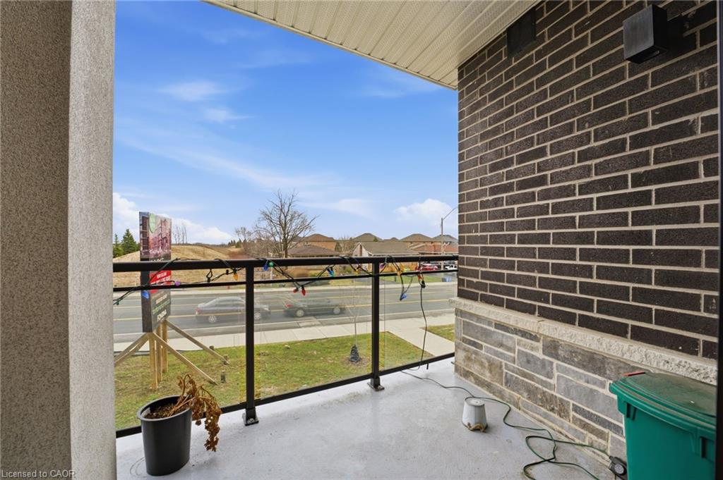 203-120 Springvalley Crescent Property Photo 15