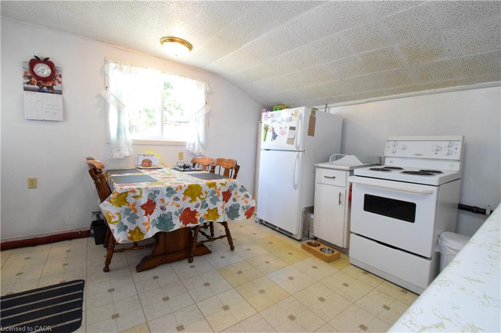 121 Cross Street E Property Photo 18