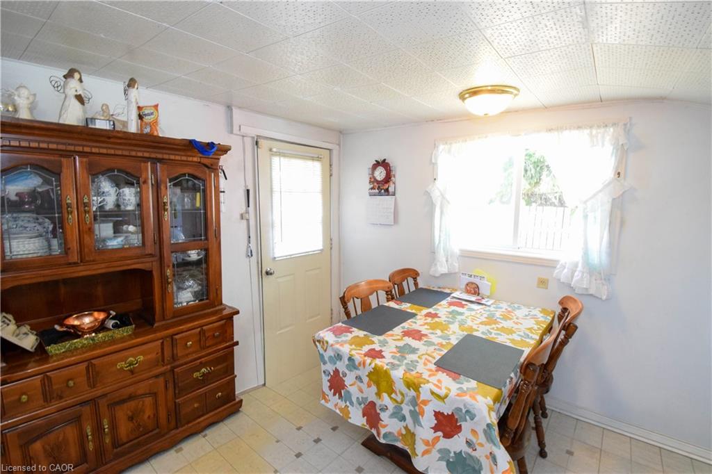 121 Cross Street E Property Photo 19