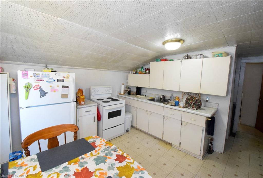 121 Cross Street E Property Photo 20