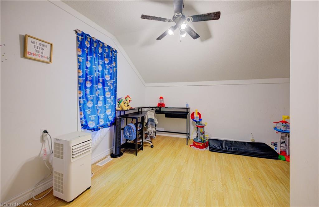 3 Page Street Property Photo 20