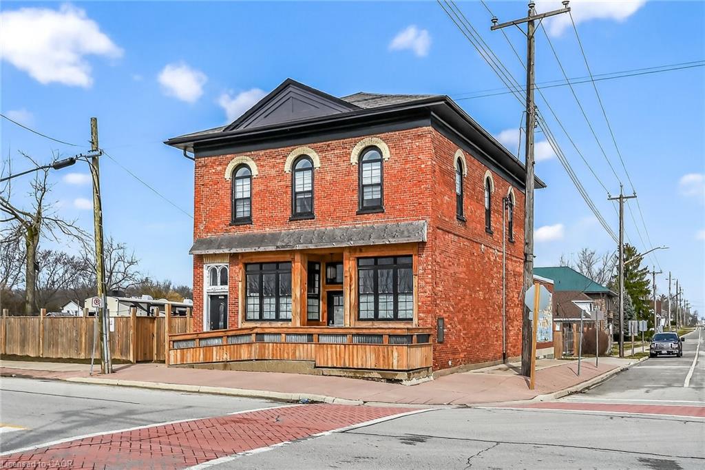 2 Main Street W Property Photo 1