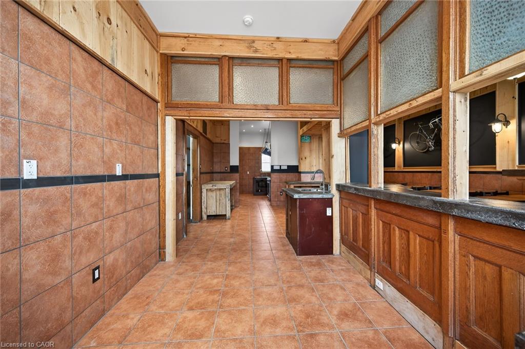 2 Main Street W Property Photo 5